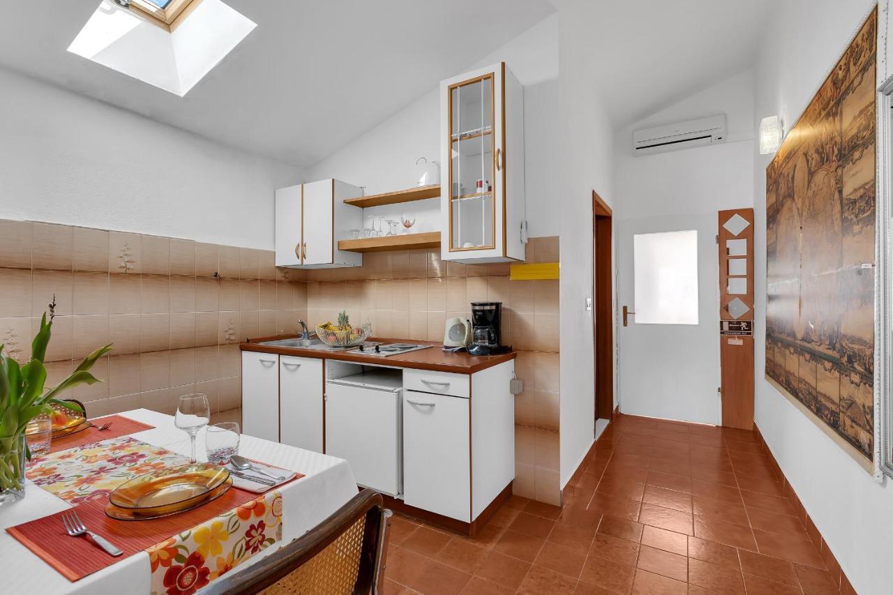 Apartments Paunovic Makarska Exterior photo