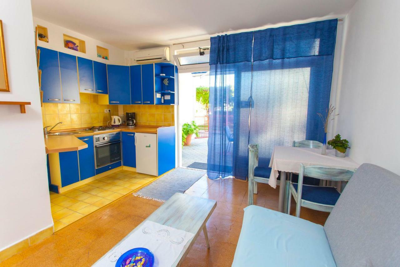 Apartments Paunovic Makarska Exterior photo